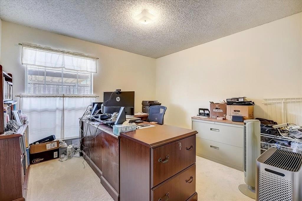 Creekbend Twnhms Add Ph I - Residential Lease