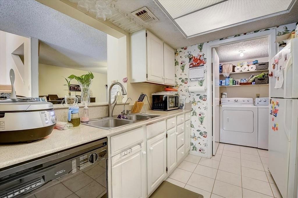 Creekbend Twnhms Add Ph I - Residential Lease