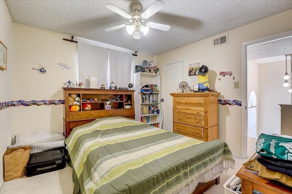 Creekbend Twnhms Add Ph I - Residential Lease