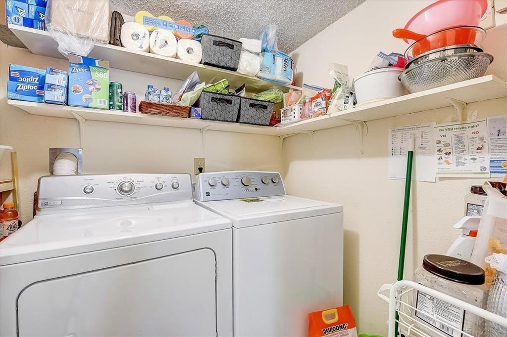 Creekbend Twnhms Add Ph I - Residential Lease