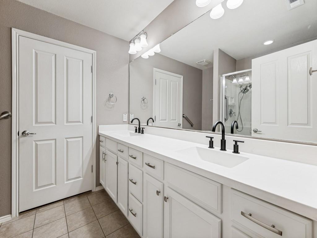 Frisco Lakes By Del Webb Villa - Residential