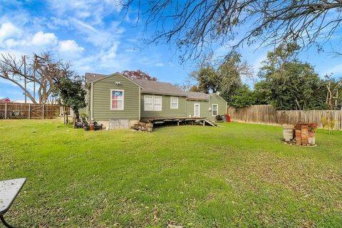 A home in Waxahachie