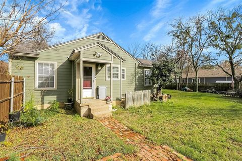 A home in Waxahachie