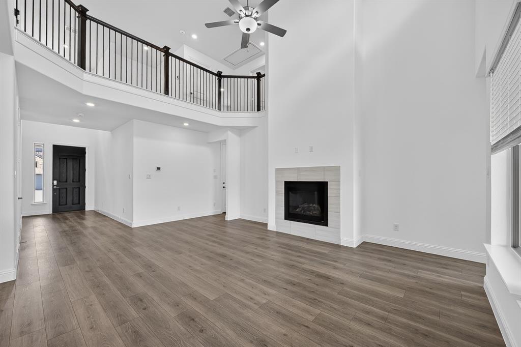 1424 Chestnut Gardens