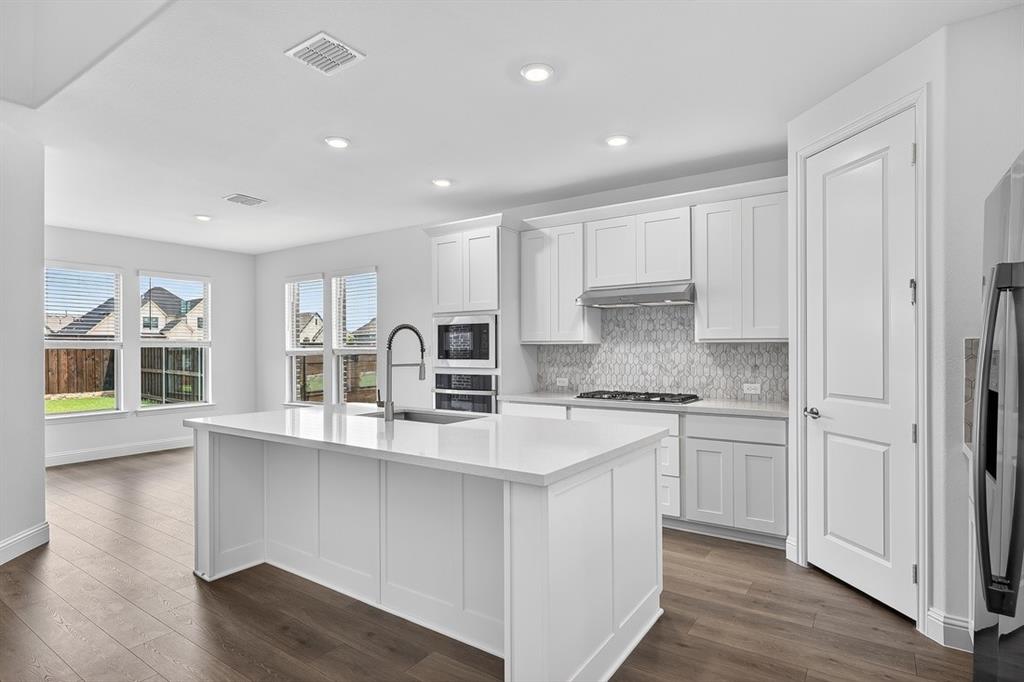 1424 Chestnut Gardens