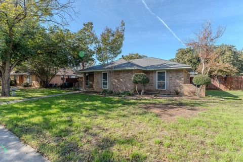 A home in Hickory Creek