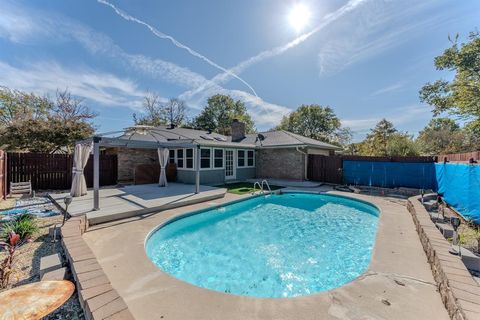 A home in Hickory Creek