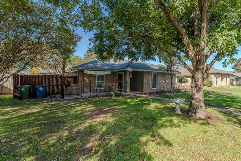 A home in Hickory Creek