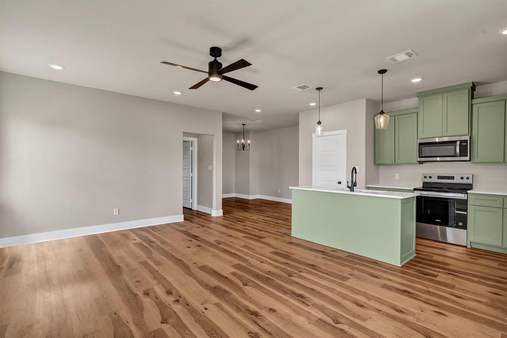 1710 Broken Bow Road