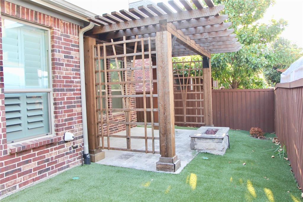 Preston Village Ph II - Residential Lease