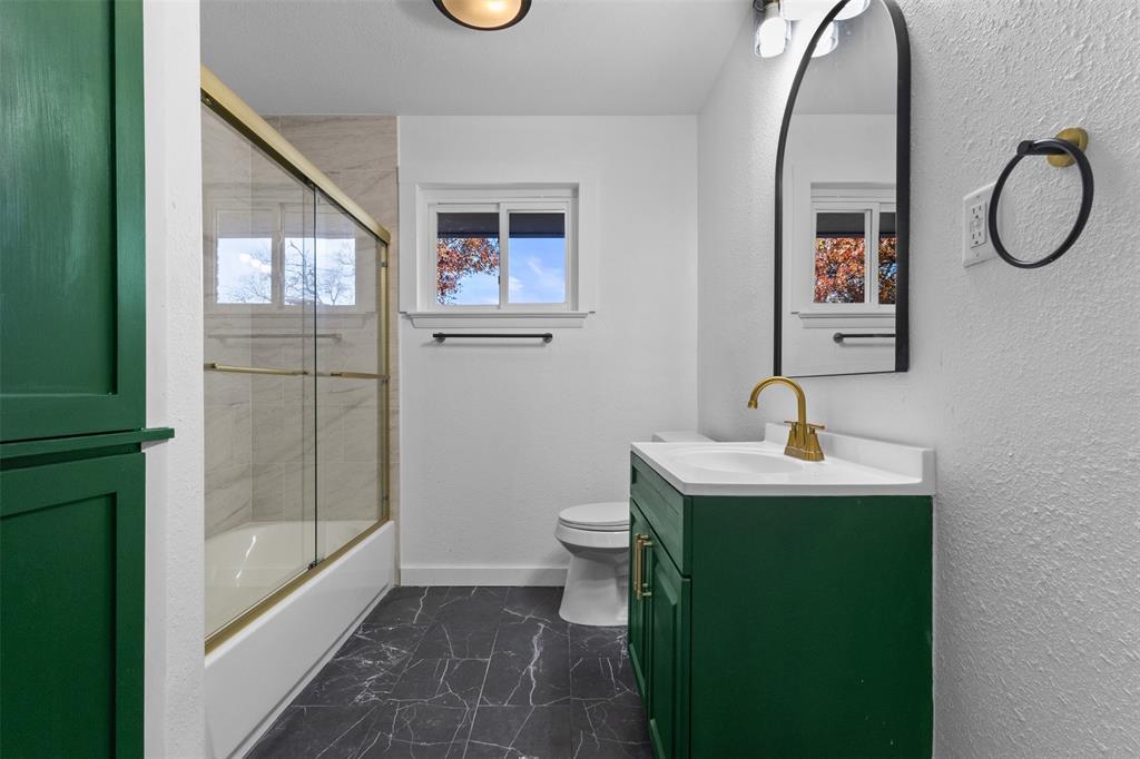 Glen Oaks - Residential