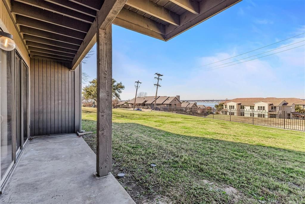 Photo of 925 Signal Ridge Place, Rockwall, TX 75032 (MLS # 21242952)