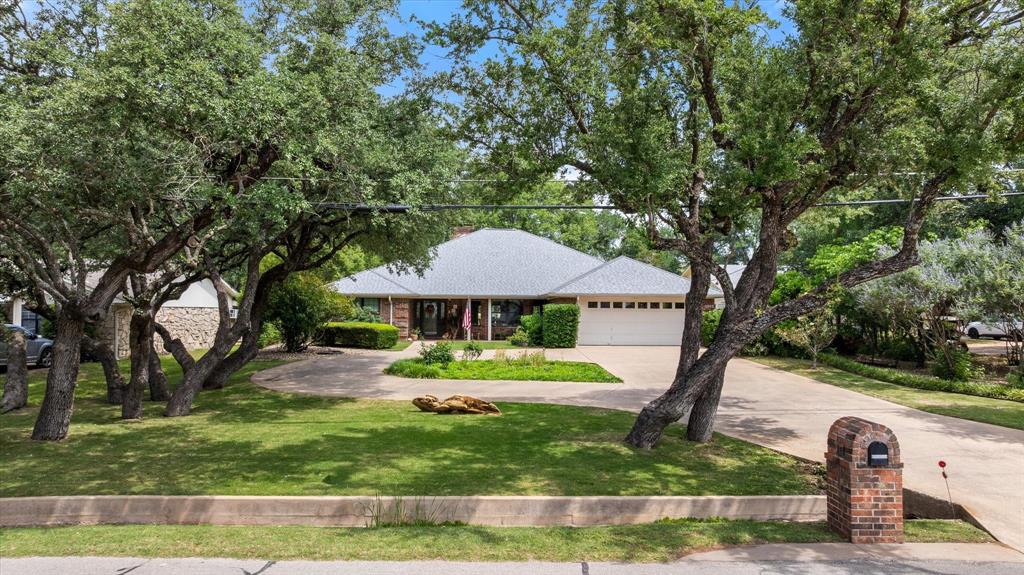 Decordova Bend Estate - Residential