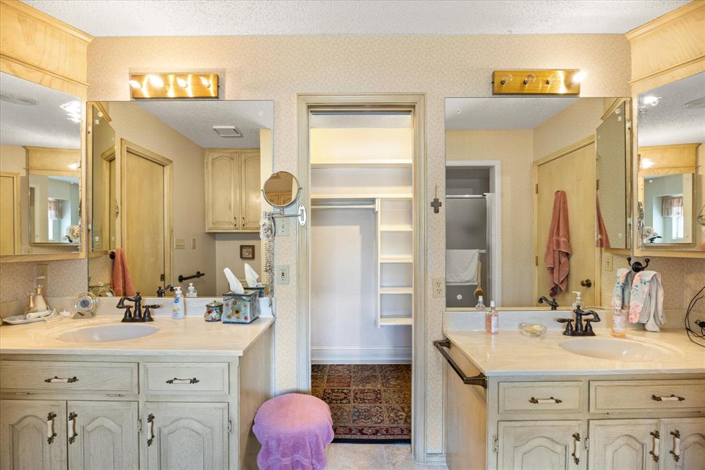 Decordova Bend Estate - Residential