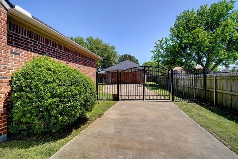 A home in Pottsboro