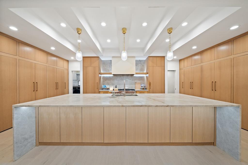 CANYON CREEK COUNTRY CLUB - Residential