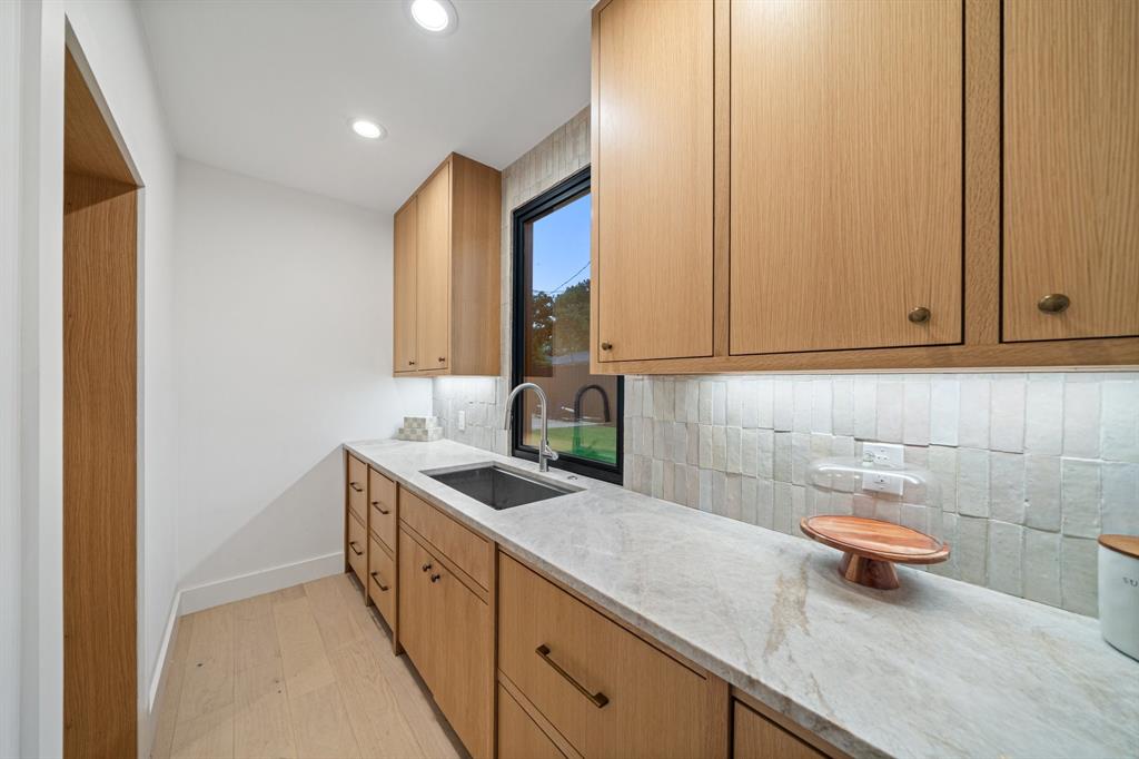 CANYON CREEK COUNTRY CLUB - Residential