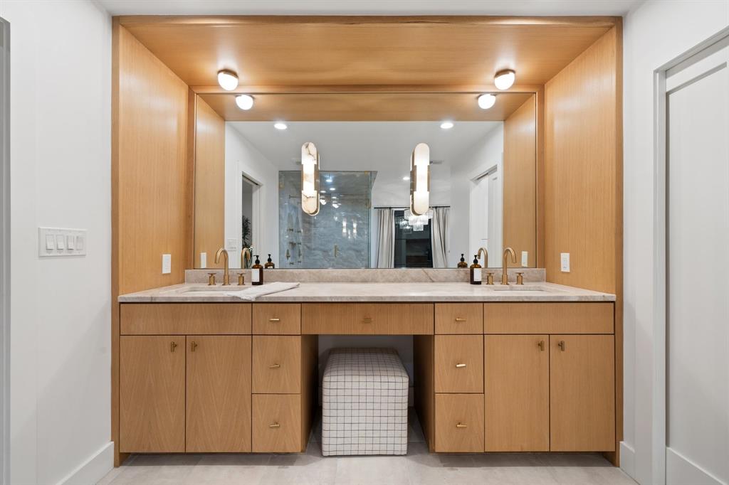 CANYON CREEK COUNTRY CLUB - Residential