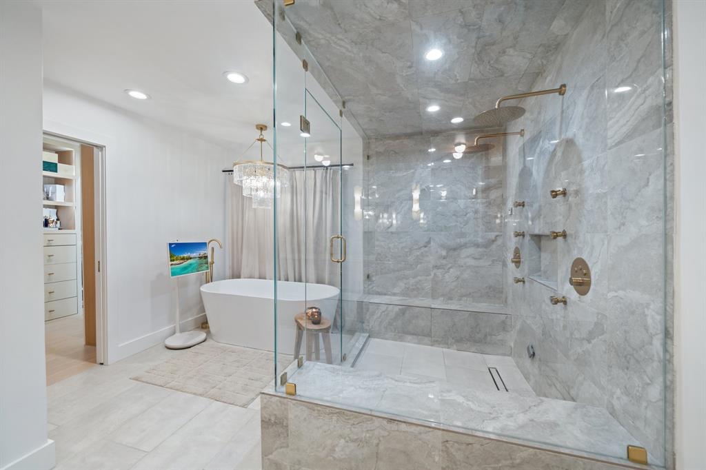 CANYON CREEK COUNTRY CLUB - Residential