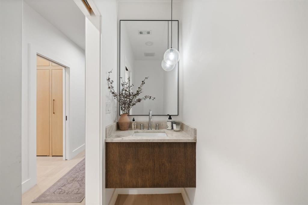 CANYON CREEK COUNTRY CLUB - Residential