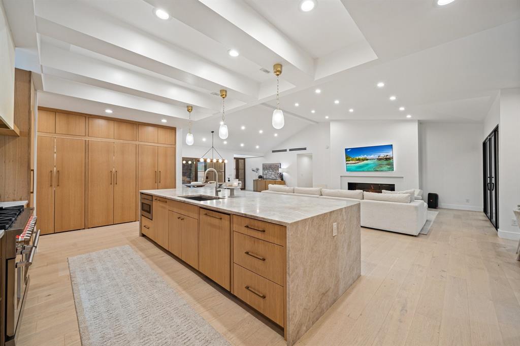 CANYON CREEK COUNTRY CLUB - Residential