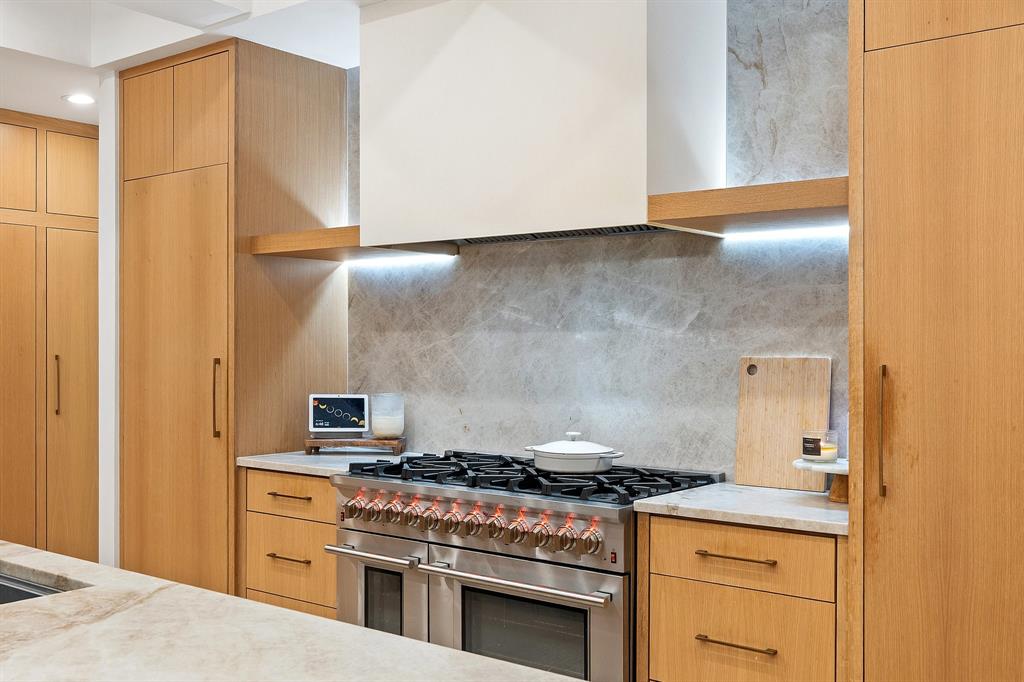 CANYON CREEK COUNTRY CLUB - Residential