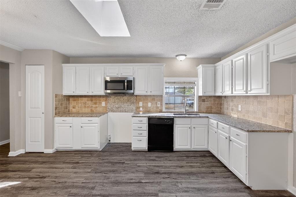 BUENA VISTA ADDITION-HURST - Residential