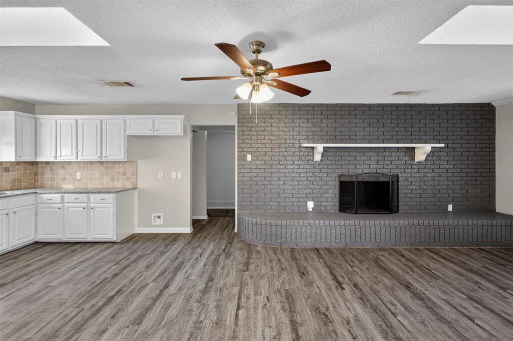 BUENA VISTA ADDITION-HURST - Residential