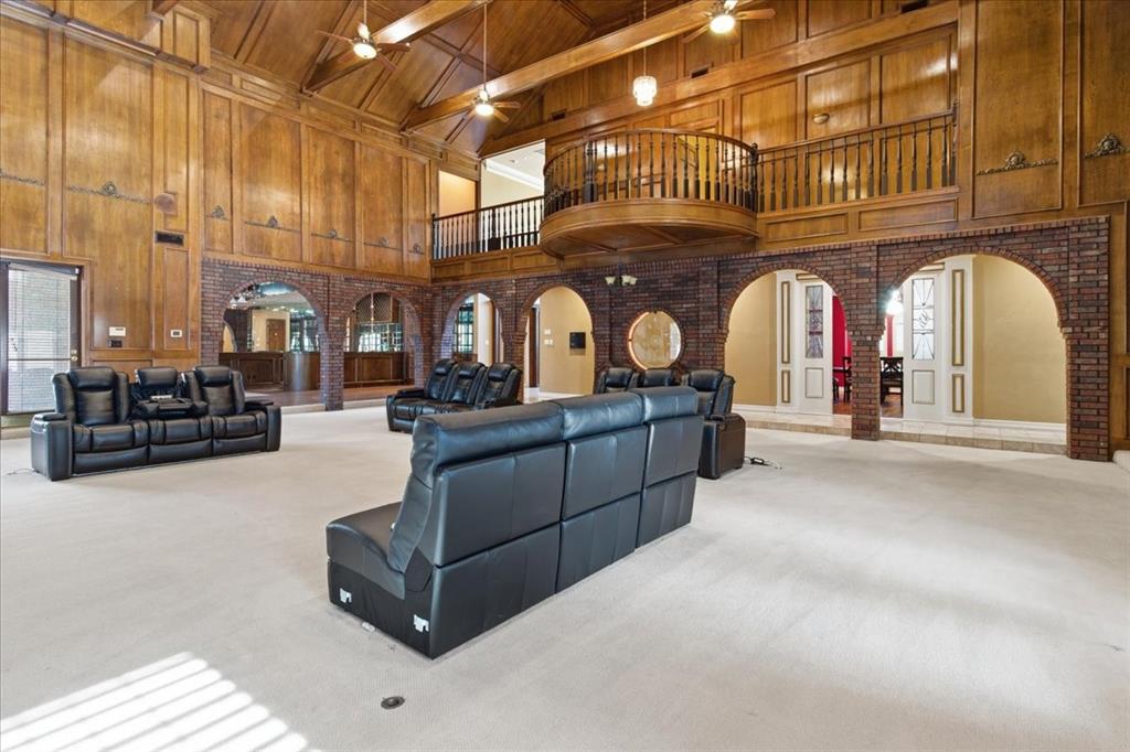 Woodland Hills Colleyville - Residential