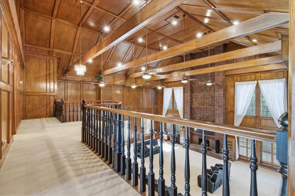 Woodland Hills Colleyville - Residential