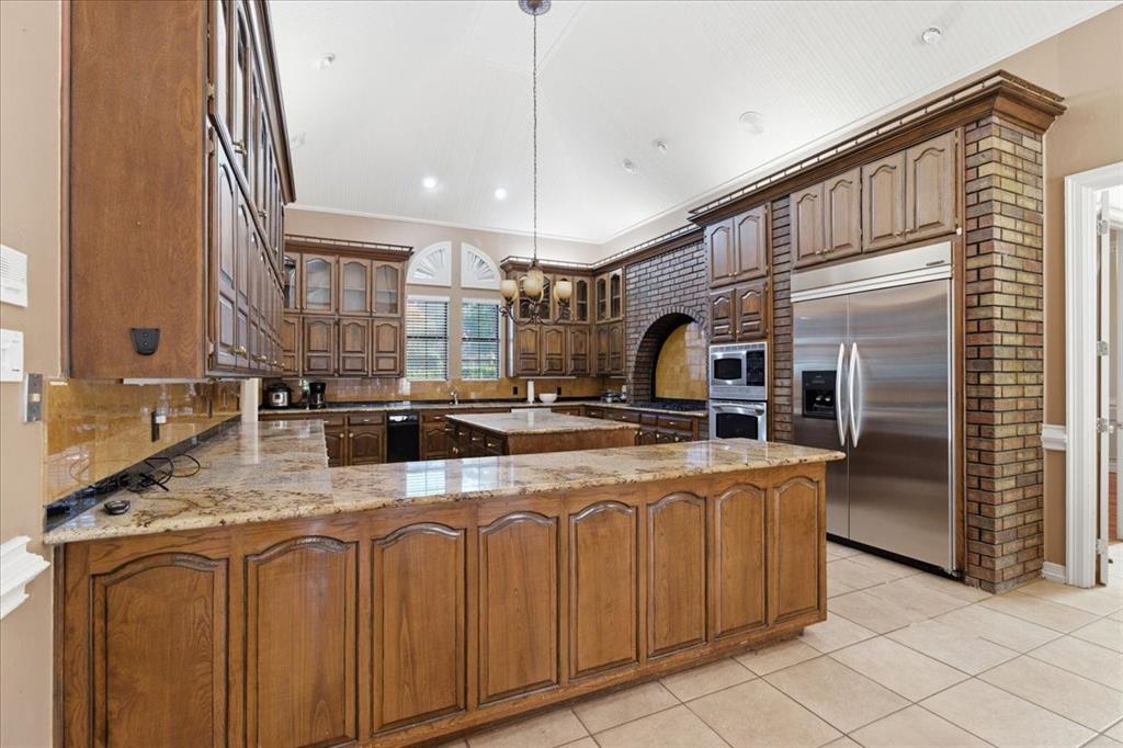 Woodland Hills Colleyville - Residential