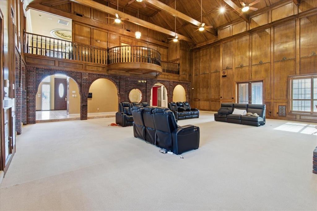 Woodland Hills Colleyville - Residential