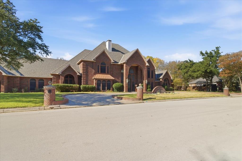 Woodland Hills Colleyville - Residential
