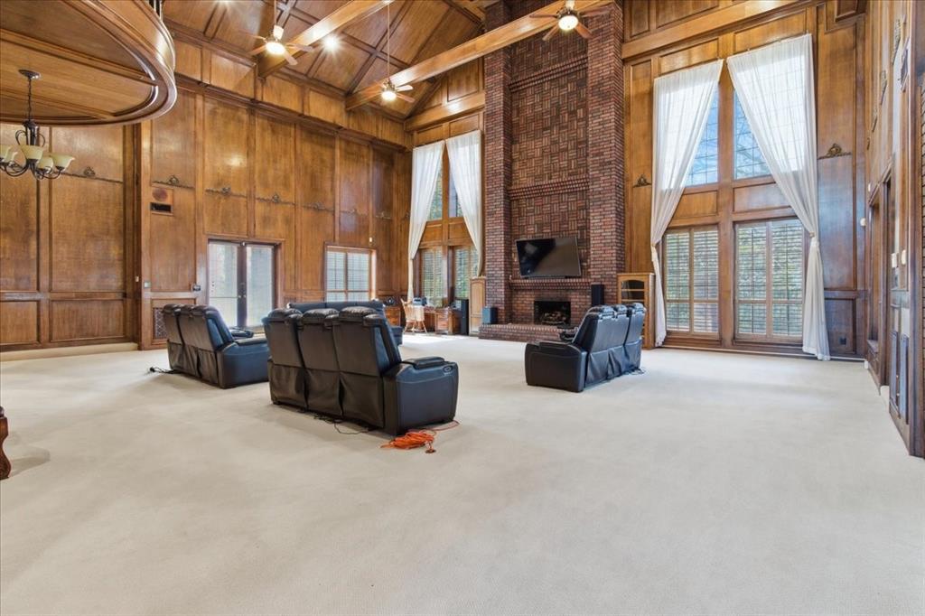 Woodland Hills Colleyville - Residential