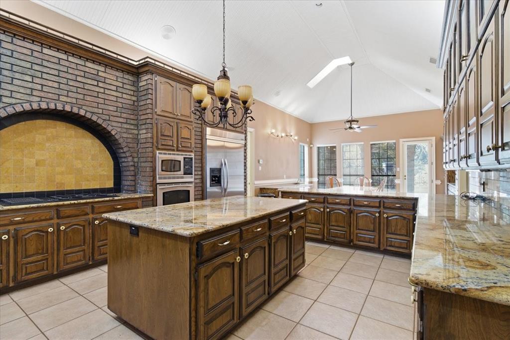 Woodland Hills Colleyville - Residential