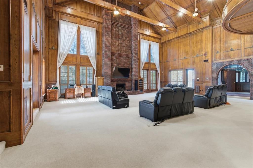 Woodland Hills Colleyville - Residential