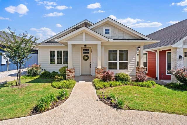 322 Woodside Trail