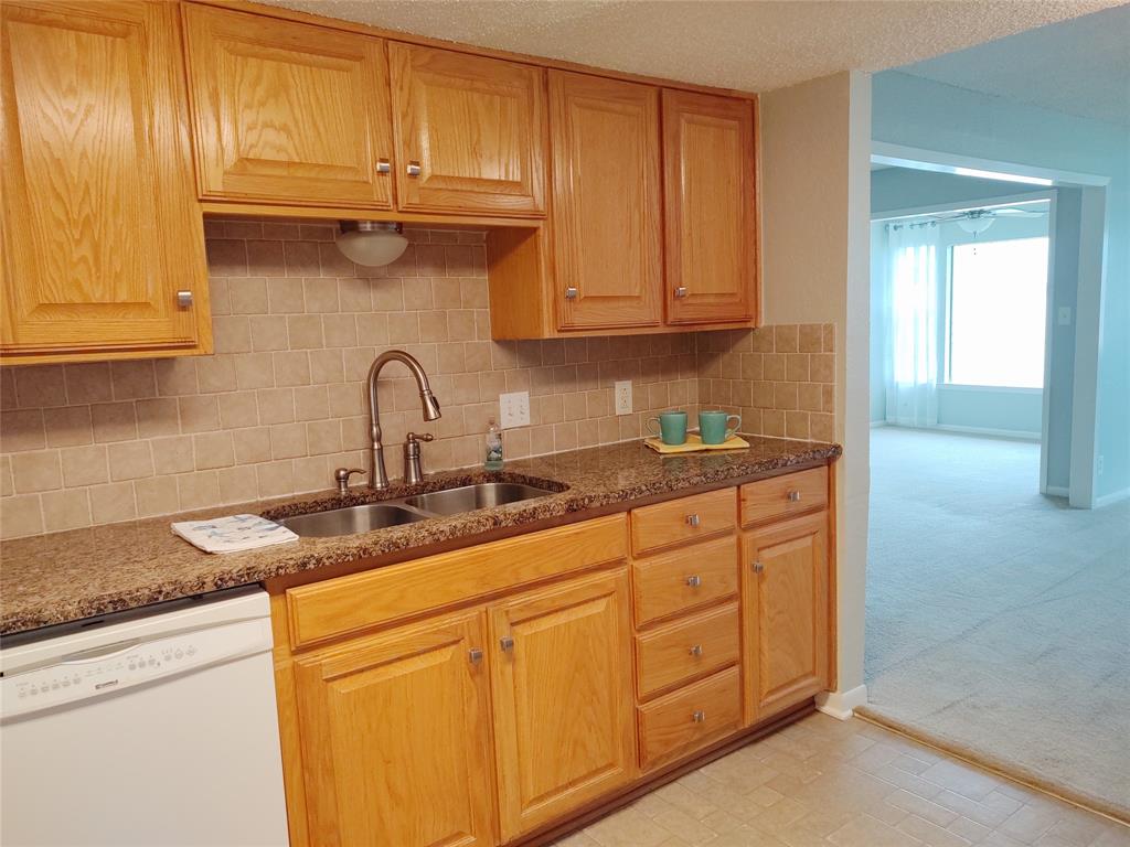 112 Harbor Drive 212