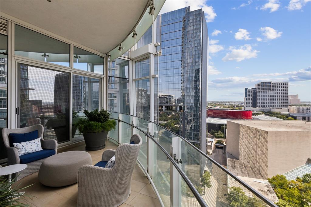 Museum Tower - Residential