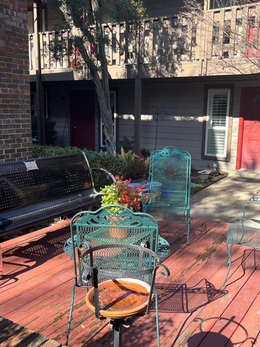 Great Location in North Uptown close to all the shops and restaurants on Knox and Henderson including the nearby Trader Joe’s.  Renovated, beautiful, one bedroom end-unit condo with lots of natural light in a quiet gated community. The condo features laminate wood flooring, ceiling fans and fresh paint throughout. The updated kitchen has granite countertops, built-in microwave, refrigerator and lots of cabinet space. Large living room with a gorgeous bay window.  Spacious bedroom with lots of natural light, ensuite bath and a large walk-in closet.  The complex is an oasis of beautiful plants and trees.  Covered, assigned parking space. Laundry and mail boxes are on first floor inside the gate.  Close to Highway 75, Uptown and Downtown Dallas, and the Katy Trail.  Refrigerator included with the lease.  Excellent opportunity to live in this highly desirable and vibrant area.