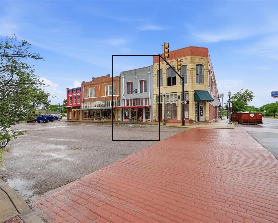 325 N Main Street