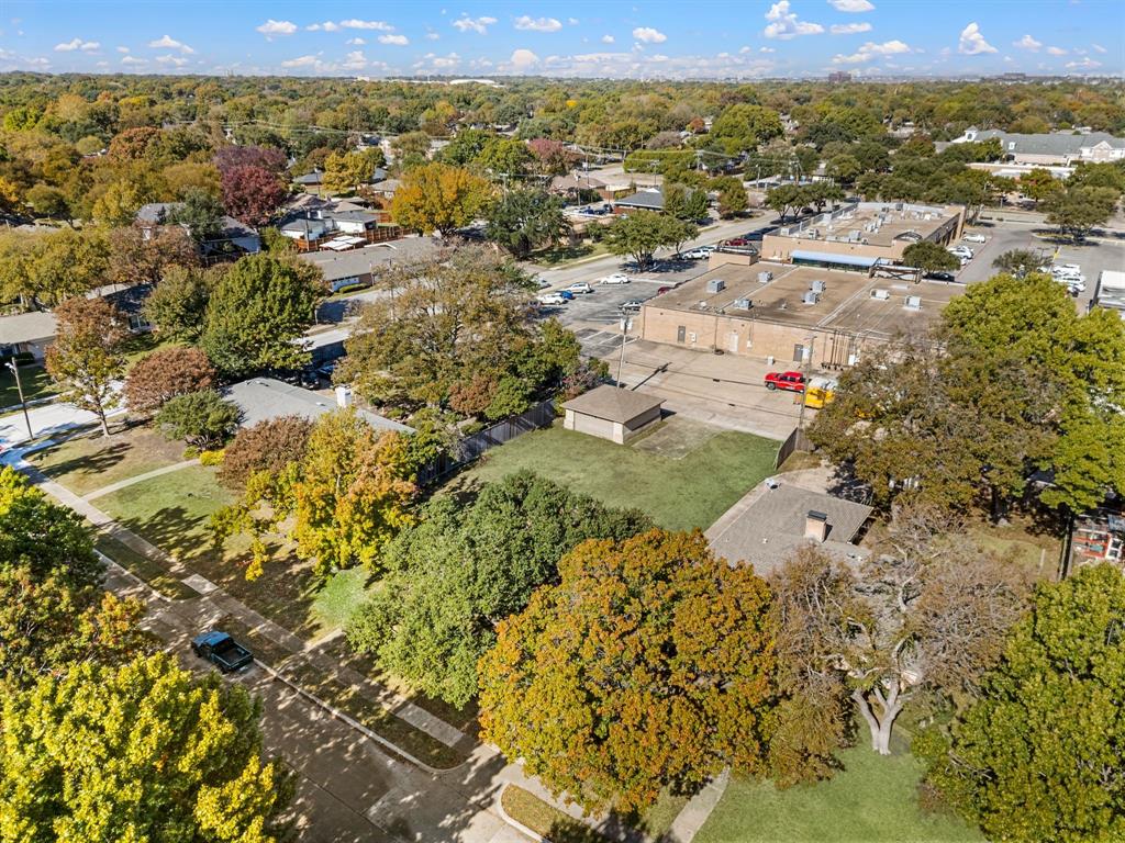 820 Brookhurst Drive