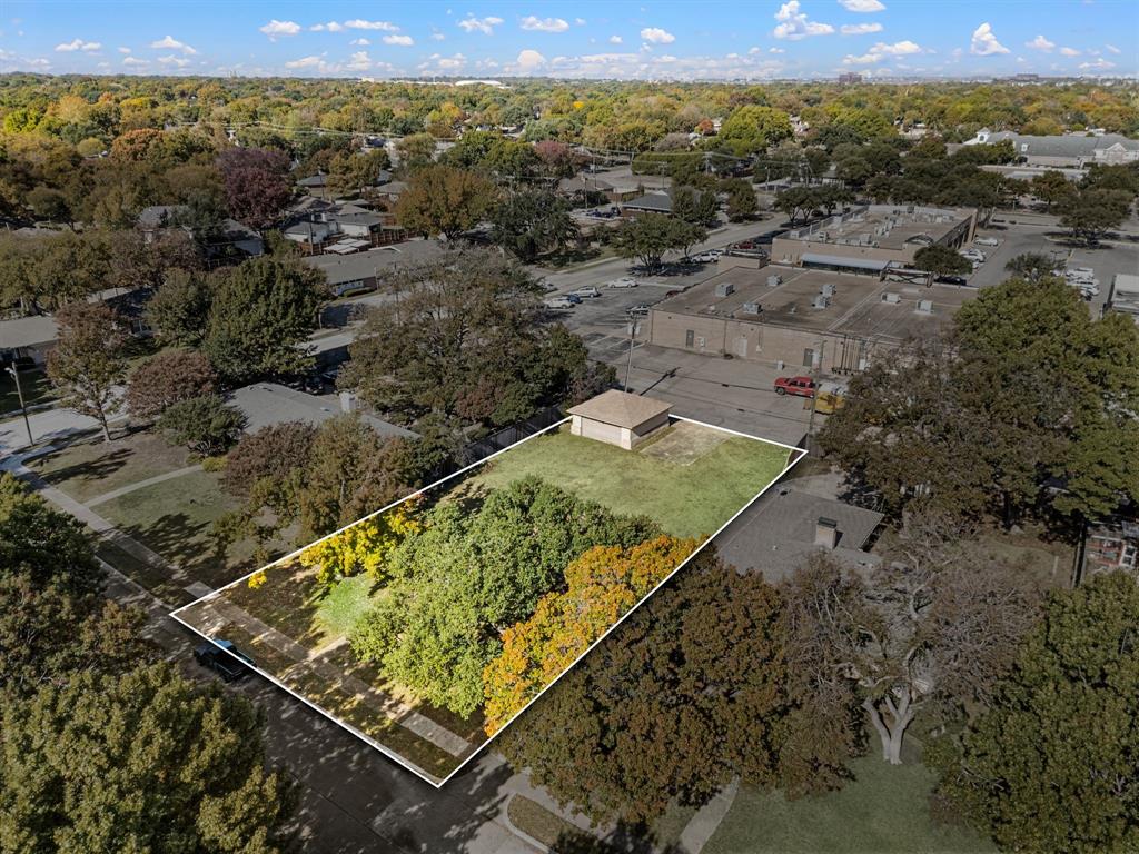 820 Brookhurst Drive