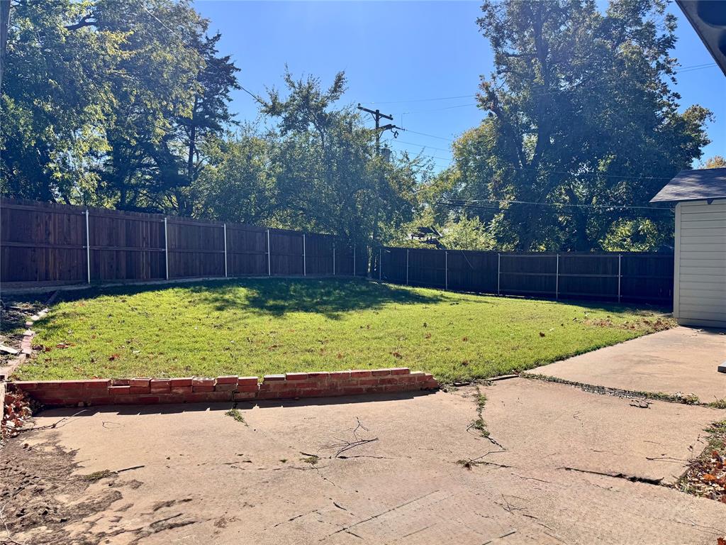 SOUTH HILLS ADDITION - Residential Lease