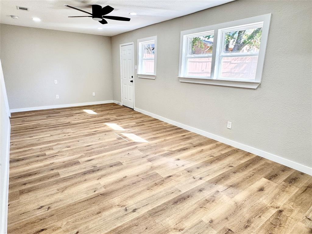 SOUTH HILLS ADDITION - Residential Lease