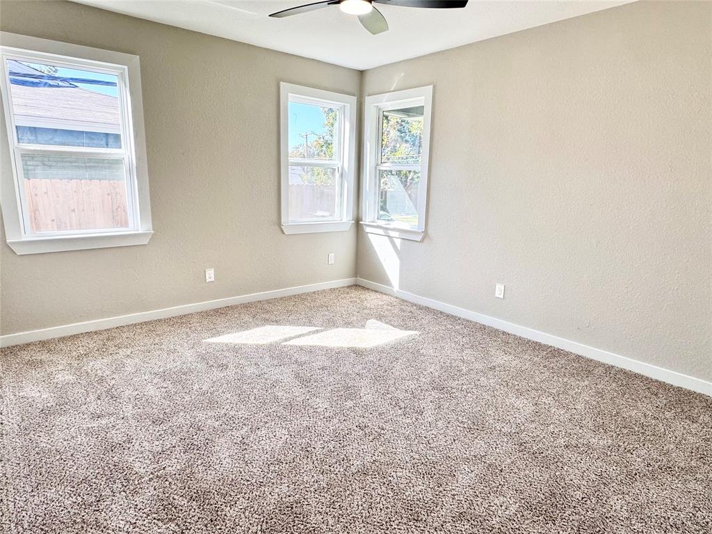 SOUTH HILLS ADDITION - Residential Lease