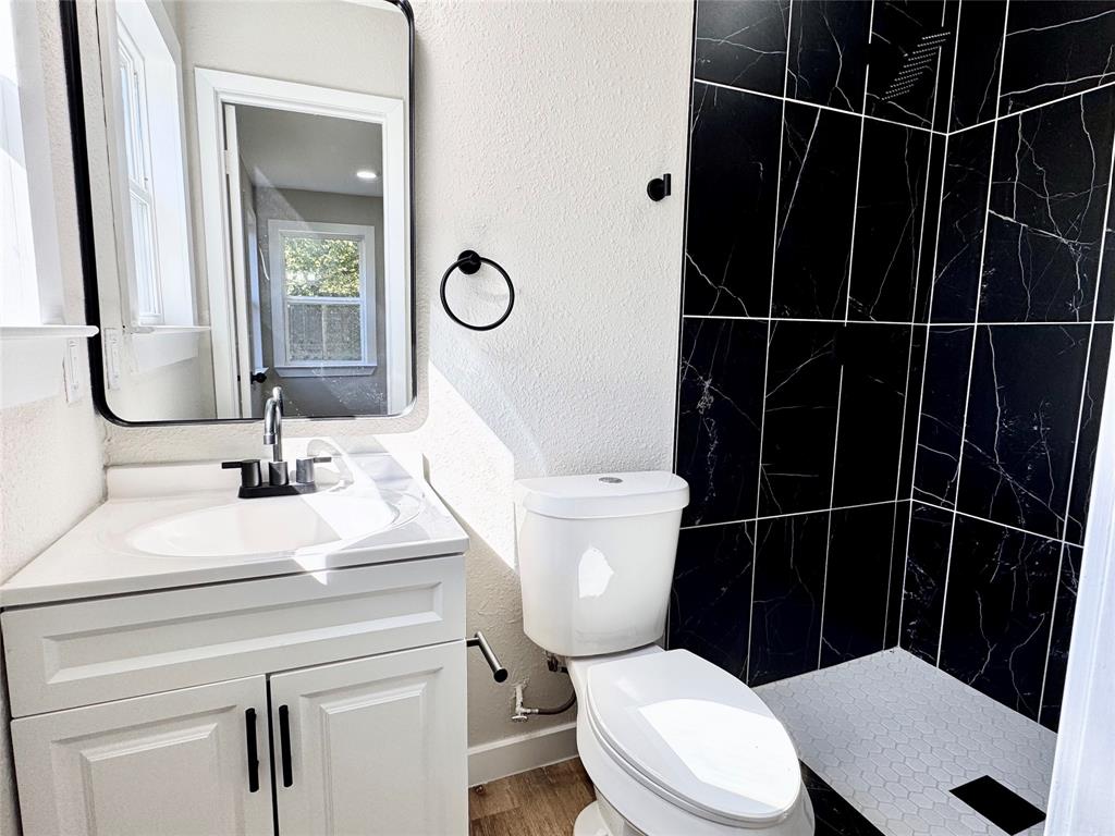 SOUTH HILLS ADDITION - Residential Lease