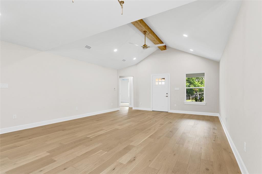 113 W Magnolia Street