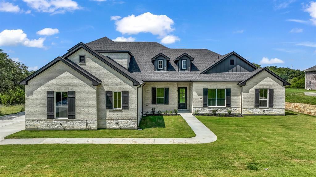 1045 Woodland Road