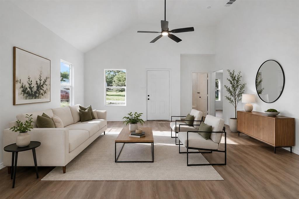 209 W Elm Street